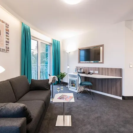 Parkhotel Hotel *