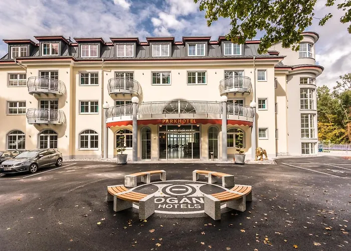 מלון Parkhotel *